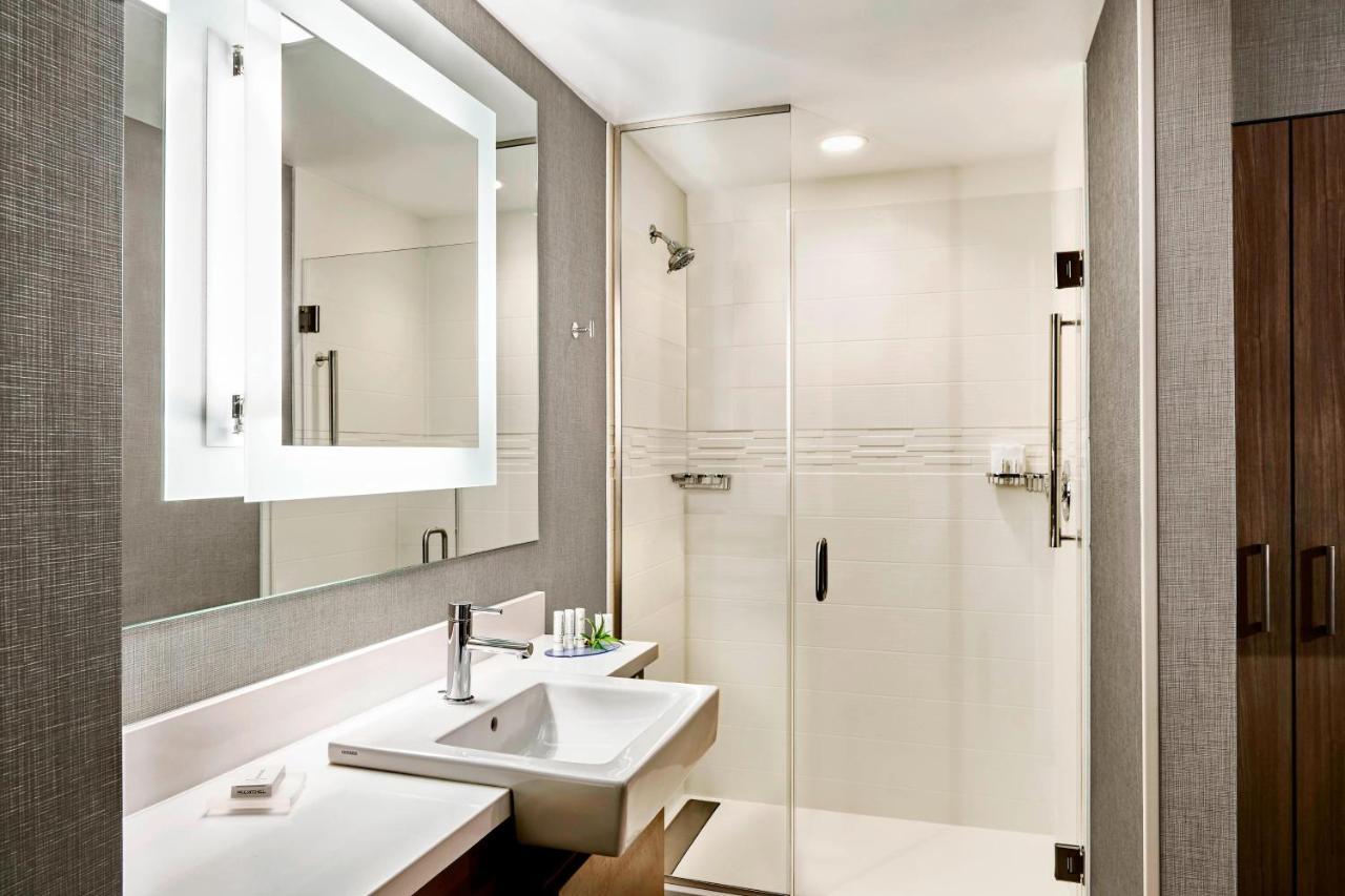 Springhill Suites By Marriott Cottonwood Exterior photo