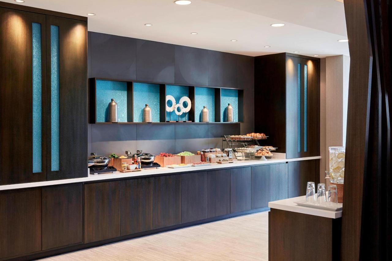 Springhill Suites By Marriott Cottonwood Exterior photo