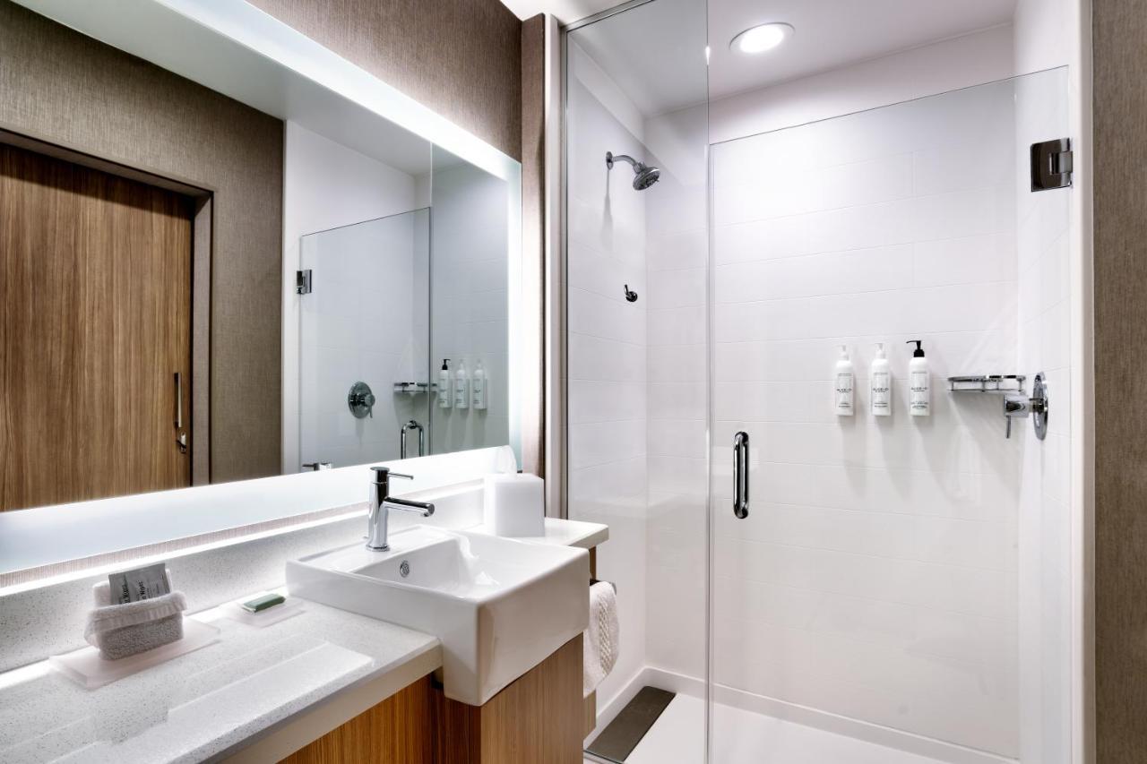 Springhill Suites By Marriott Cottonwood Exterior photo
