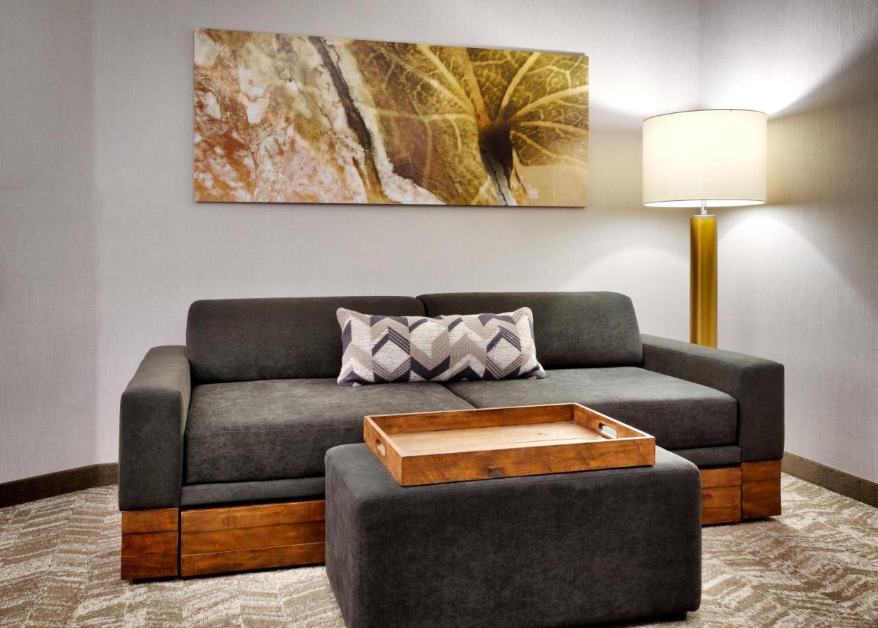 Springhill Suites By Marriott Cottonwood Exterior photo