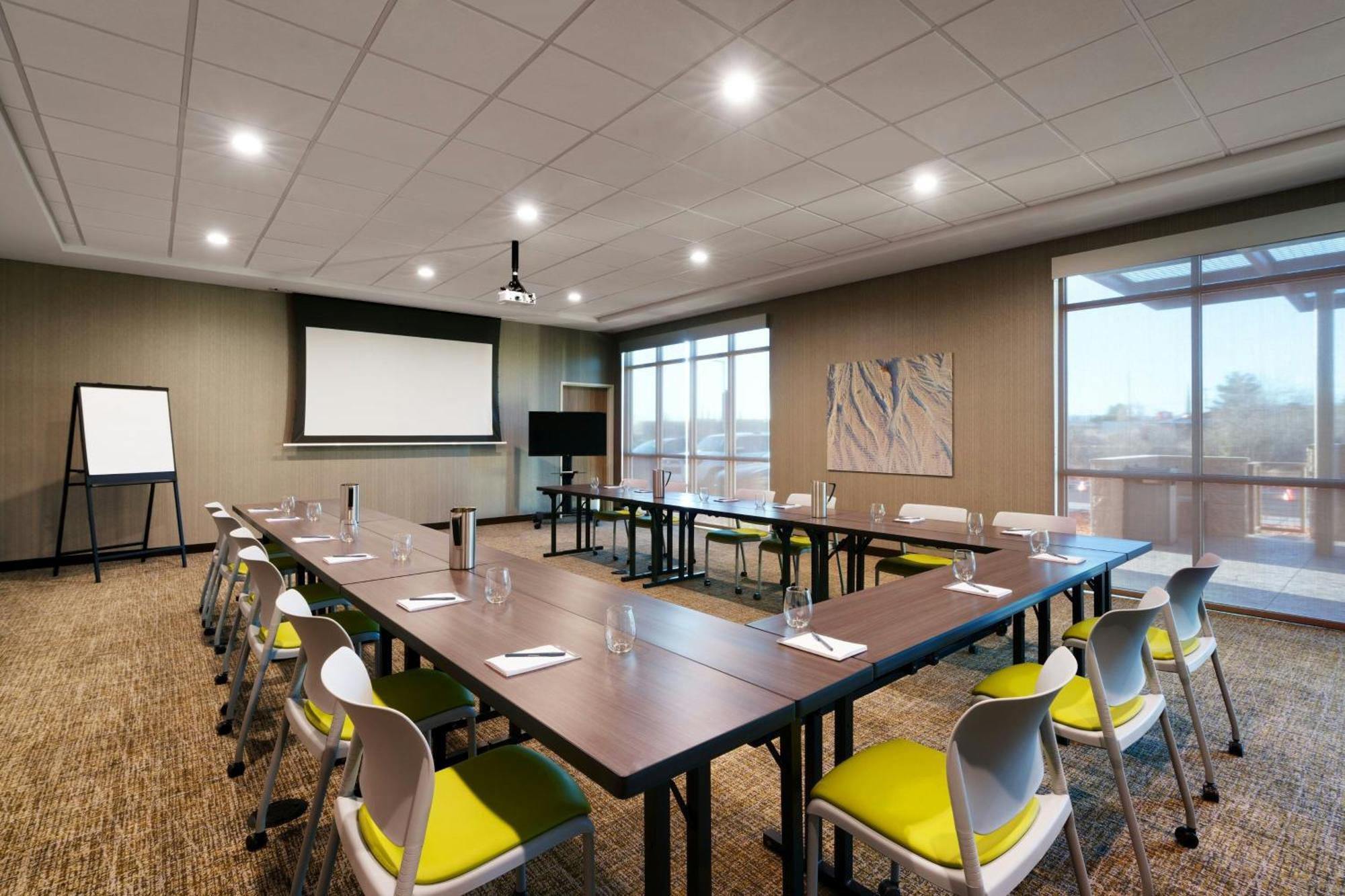 Springhill Suites By Marriott Cottonwood Exterior photo