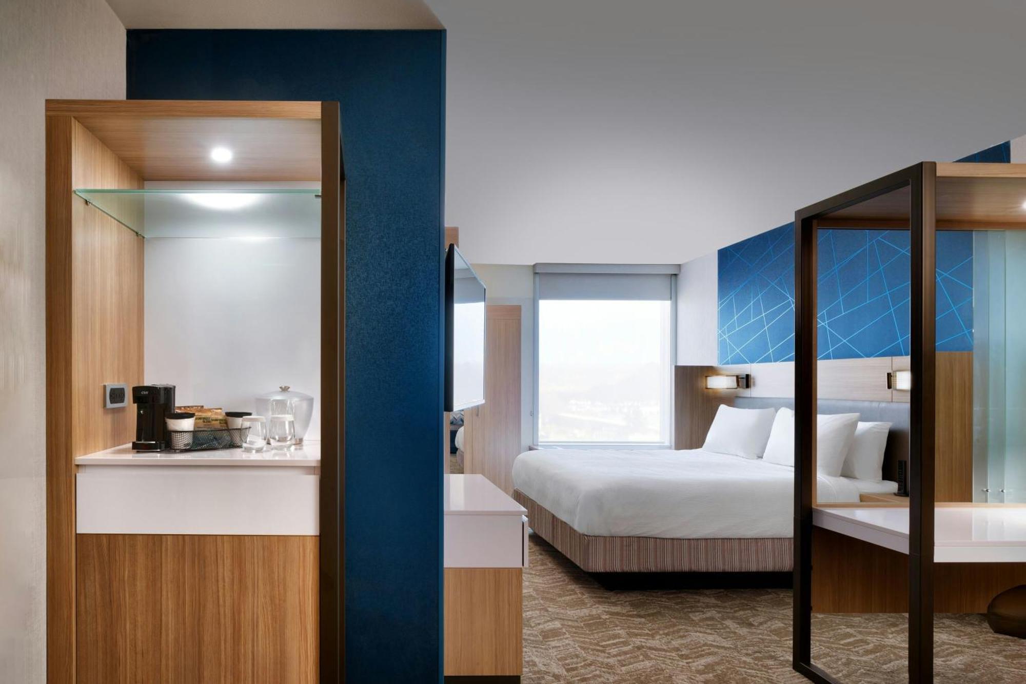 Springhill Suites By Marriott Cottonwood Exterior photo