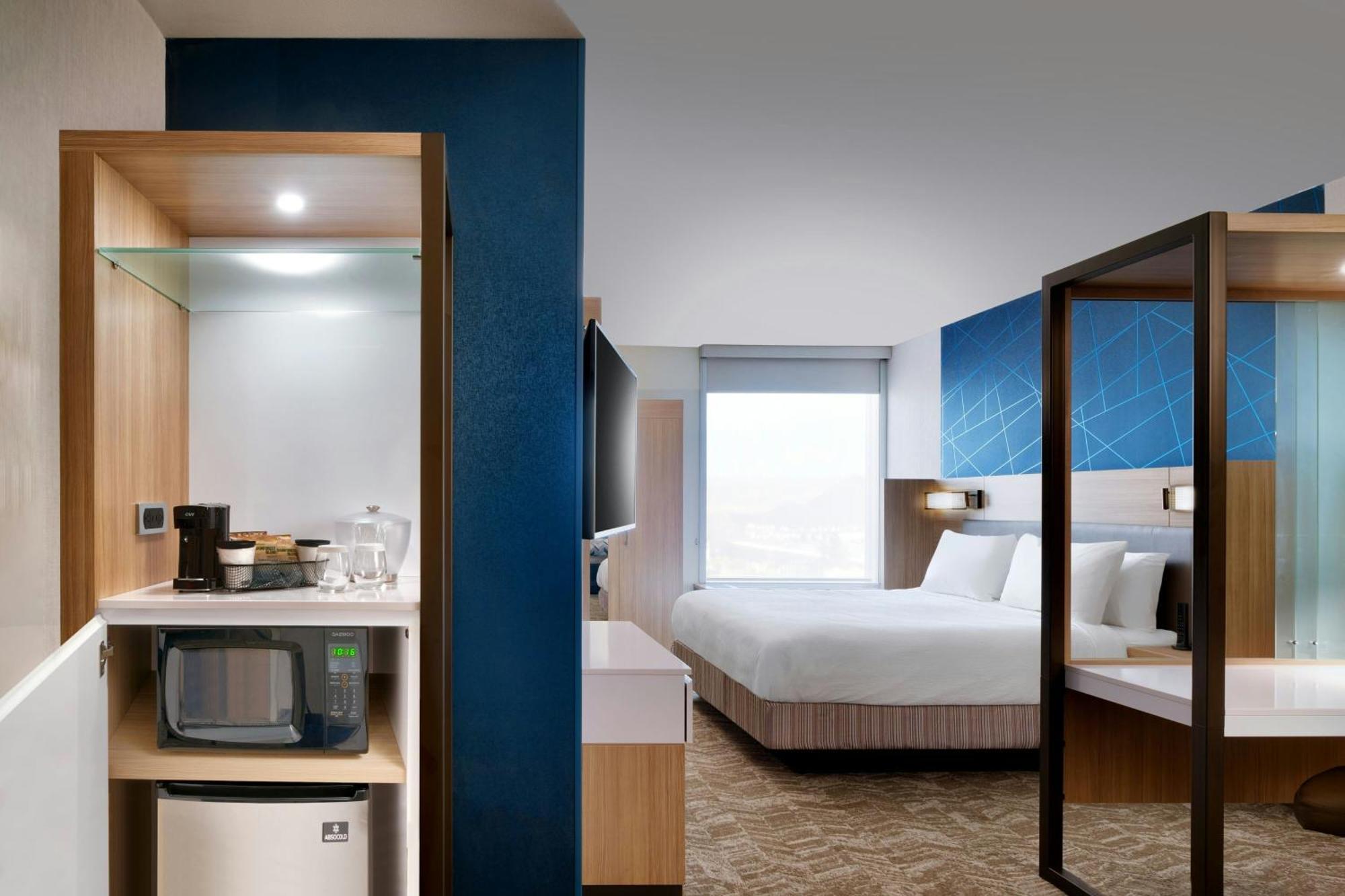 Springhill Suites By Marriott Cottonwood Exterior photo